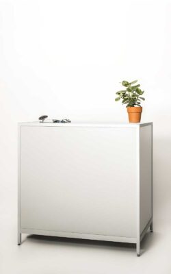 Thekevitrine 812 1000 silber eloxiert Aluminium Eckig