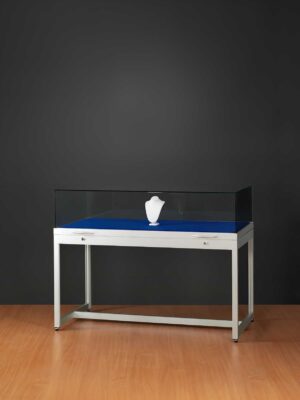 Tischvitrine 1000 silber mit Gasfedern | Aussenmass BxTxH: 1000 x 600 x 920 mm | Höhe Glashaube 250 mm | Aluminium eckig
