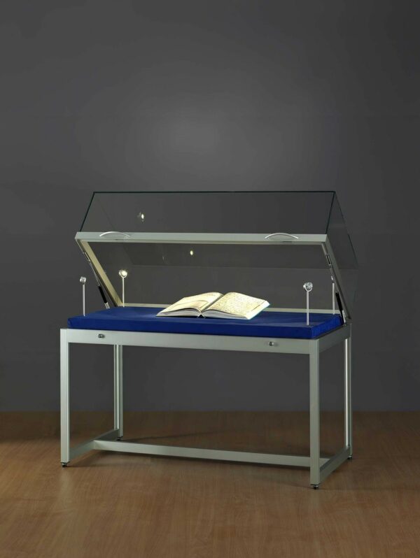 Tischvitrine 1000 silber mit Gasfedern | Aussenmass BxTxH: 1000 x 600 x 920 mm | Höhe Glashaube 250 mm | Aluminium eckig – Bild 5